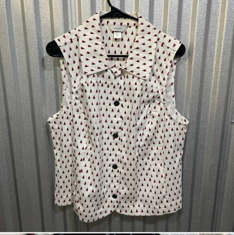 Women’s Clothes At Listed Thrift